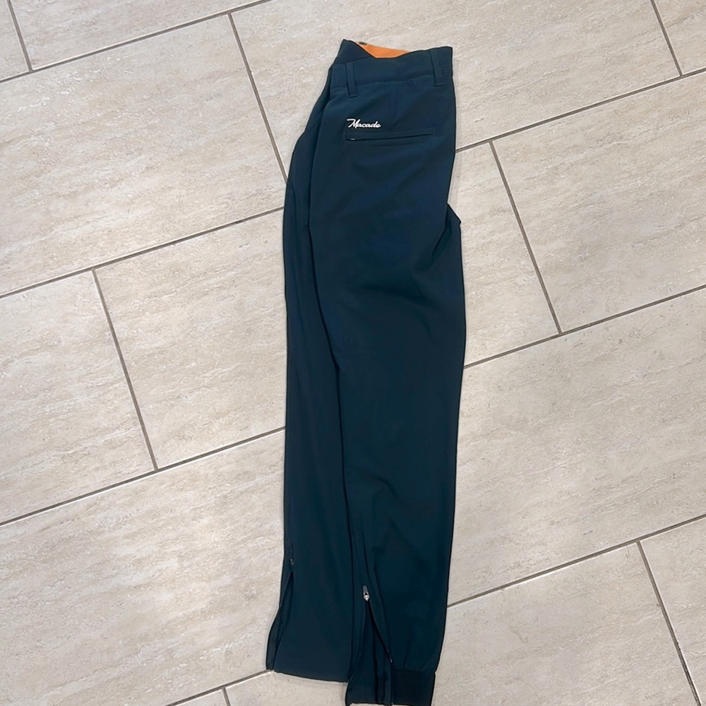 Women’s golf pants